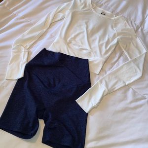 Workout set by ILUS LABEL